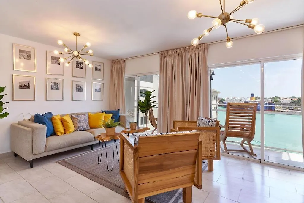 Waterfront Views Of Historic Zona Colonial In Riviera Colonial Apartment Calero